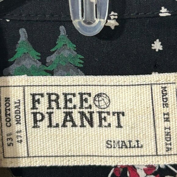 Free Planet‎ Skiing Santa Clause Christmas Button-Up Shirt - Men's Size Small - Picture 4 of 7